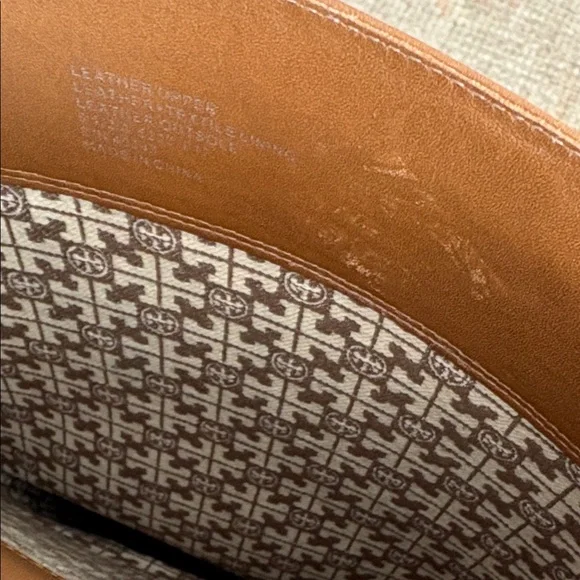 Tory Burch Elegant Brown Knee-High Boots - Picture 6 of 11